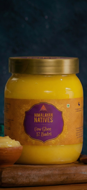 Himalayan Natives homepage hero banner featuring 100% natural product range